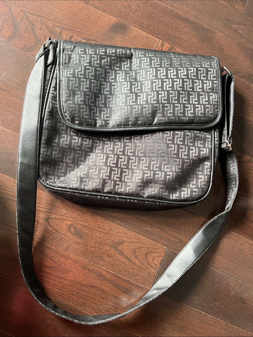 le chateau Black Monogram Messenger Bag